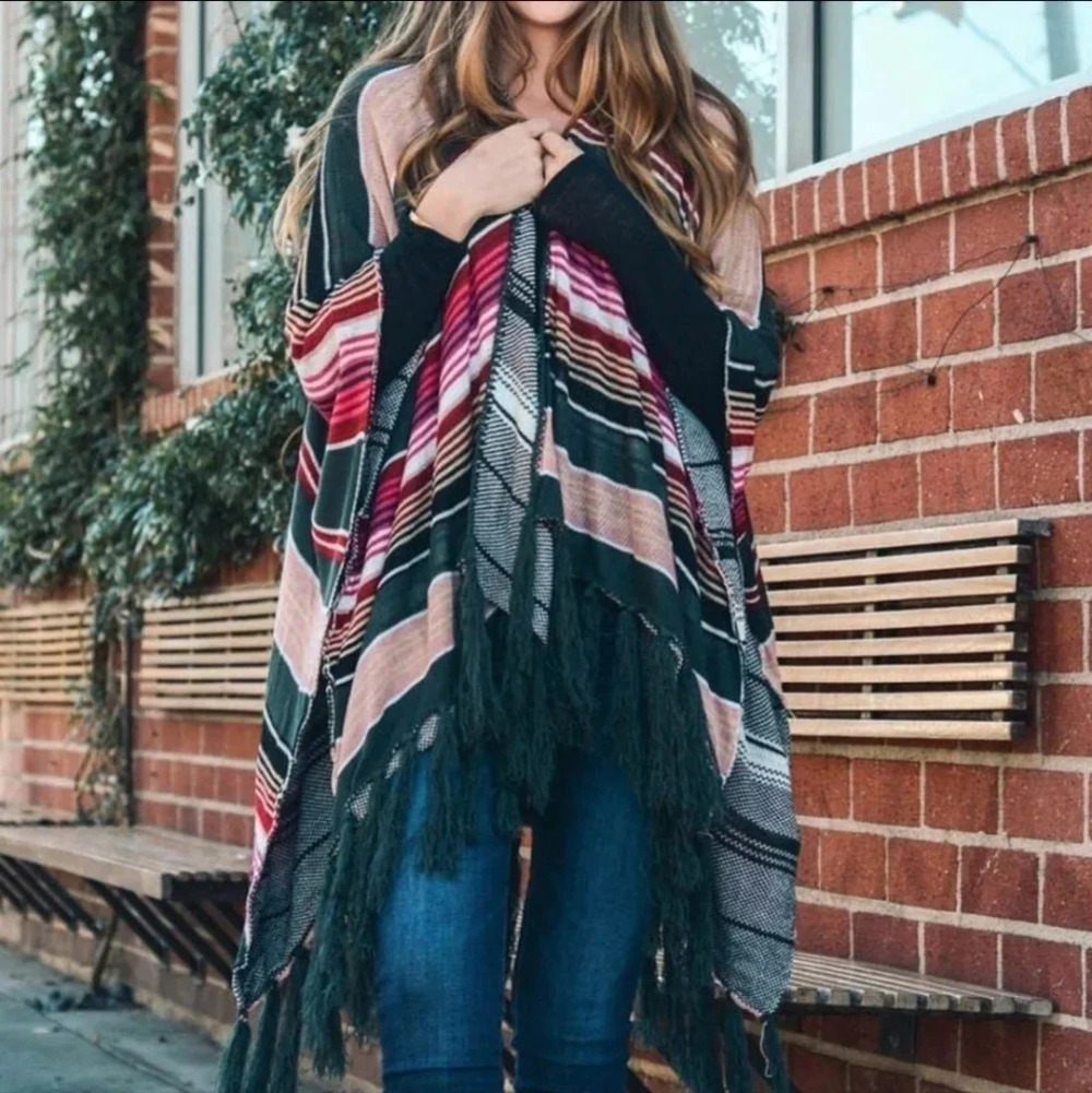New! Boho Cow Skull Ruana Wrap Kimono - Picture 2 of 3